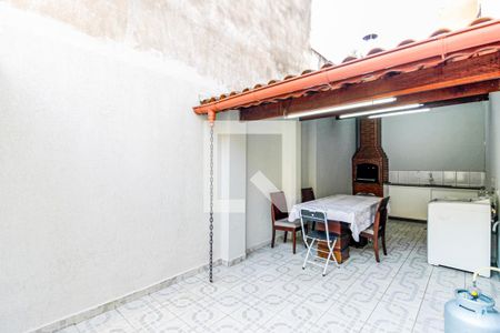 Casa à venda com 120m², 3 quartos e 1 vaga Casa à venda com 120m², 3 quartos e 1 vagaQuintal