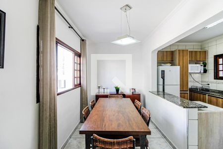 Casa à venda com 120m², 3 quartos e 1 vaga Casa à venda com 120m², 3 quartos e 1 vagaSala de jantar