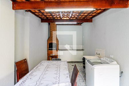 Casa à venda com 120m², 3 quartos e 1 vaga Casa à venda com 120m², 3 quartos e 1 vagaQuintal