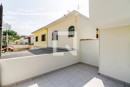 Casa à venda com 120m², 3 quartos e 1 vaga Casa à venda com 120m², 3 quartos e 1 vagaVaranda