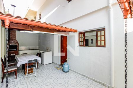 Casa à venda com 120m², 3 quartos e 1 vaga Casa à venda com 120m², 3 quartos e 1 vagaQuintal