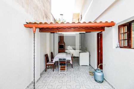 Casa à venda com 120m², 3 quartos e 1 vaga Casa à venda com 120m², 3 quartos e 1 vagaQuintal