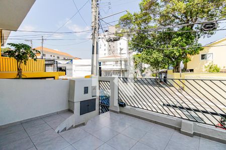 Casa à venda com 120m², 3 quartos e 1 vaga Casa à venda com 120m², 3 quartos e 1 vagaVaranda