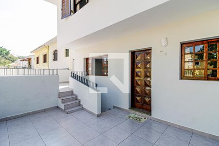 Casa à venda com 120m², 3 quartos e 1 vaga Casa à venda com 120m², 3 quartos e 1 vagaVaranda