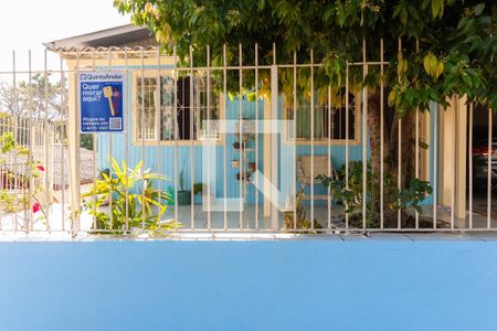 Casa para alugar com 200m², 2 quartos e 2 vagasFachada