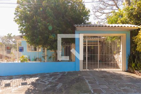 Casa para alugar com 200m², 2 quartos e 2 vagasFachada