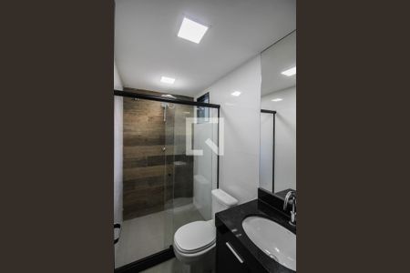Banheiro de apartamento para alugar com 1 quarto, 25m² em Luz, Nova Iguaçu