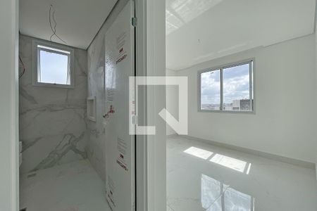 Banheiro de apartamento à venda com 3 quartos, 85m² em Barreiro, Belo Horizonte