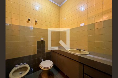 Casa para alugar com 1000m², 4 quartos e 4 vagasBanheiro