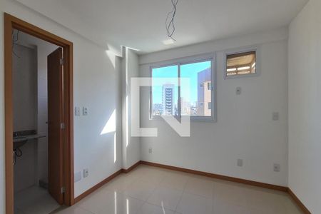 Apartamento à venda com 80m², 3 quartos e 2 vagasQuarto - Suite 