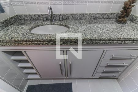 Apartamento para alugar com 65m², 2 quartos e 1 vagaSuíte - Banheiro