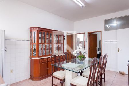 Casa à venda com 241m², 5 quartos e 2 vagasSala de Jantar