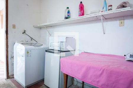 Casa à venda com 241m², 5 quartos e 2 vagasQuarto de Serviço