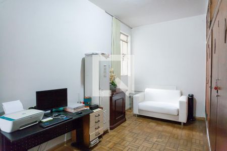 Casa à venda com 241m², 5 quartos e 2 vagasQuarto 1