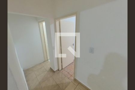 Casa para alugar com 78m², 2 quartos e 1 vagaEntrada Quarto e Banheiro