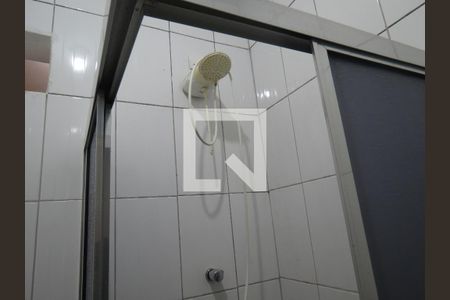 Banheiro Principal de casa para alugar com 2 quartos, 78m² em Jardim Santa Mônica, São Paulo