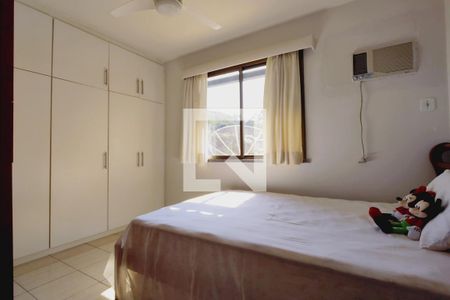 Casa à venda com 169m², 4 quartos e 2 vagasQuarto 2 - Suíte