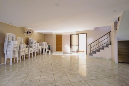 Casa à venda com 169m², 4 quartos e 2 vagasÁrea comum - Salão de festas