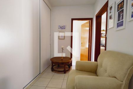 Casa à venda com 169m², 4 quartos e 2 vagasHall social