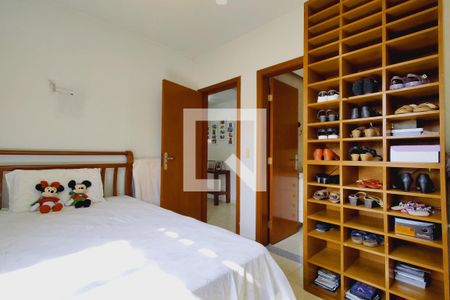 Casa à venda com 169m², 4 quartos e 2 vagasQuarto 2 - Suíte