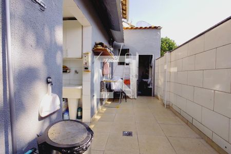 Casa à venda com 169m², 4 quartos e 2 vagasQuarto de Serviço