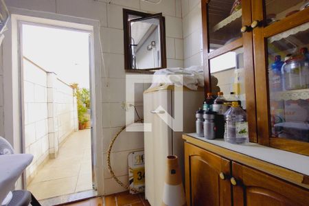 Casa à venda com 169m², 4 quartos e 2 vagasQuarto de Serviço