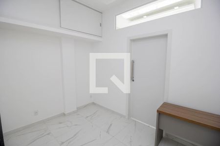 Sala/Quarto de kitnet/studio à venda com 1 quarto, 34m² em Centro, Rio de Janeiro