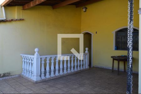 Casa à venda com 180m², 4 quartos e 2 vagasVaranda