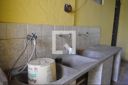 Casa à venda com 180m², 4 quartos e 2 vagasÁrea de Serviço