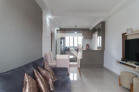 Sala de apartamento para alugar com 2 quartos, 55m² em Vila Lavínia, Mogi das Cruzes