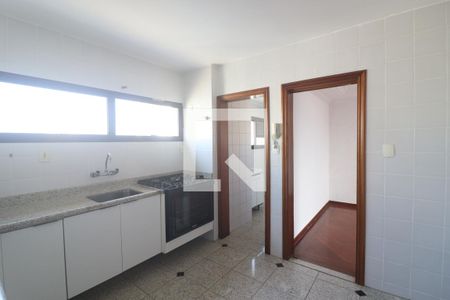 Apartamento para alugar com 156m², 2 quartos e 2 vagasCozinha 