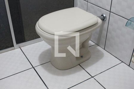 Banheiro de casa à venda com 3 quartos, 143m² em Vila Carbone, São Paulo