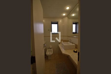 Apartamento para alugar com 300m², 3 quartos e 3 vagasBanheiro da Suíte 2