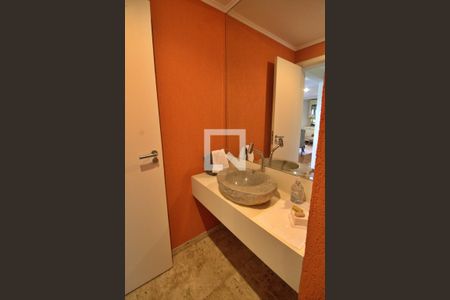 Apartamento para alugar com 300m², 3 quartos e 3 vagasLavabo