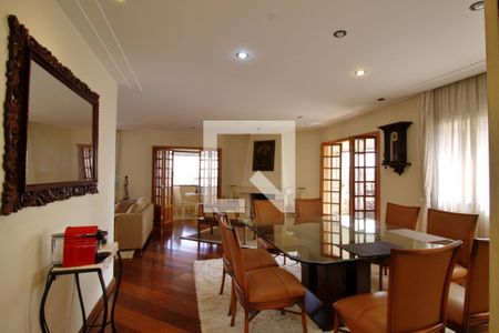 Apartamento para alugar com 300m², 3 quartos e 3 vagasSala