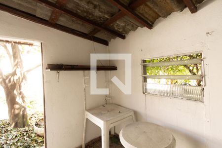 Casa à venda com 160m², 6 quartos e 5 vagas Casa à venda com 160m², 6 quartos e 5 vagasÁrea de Serviço