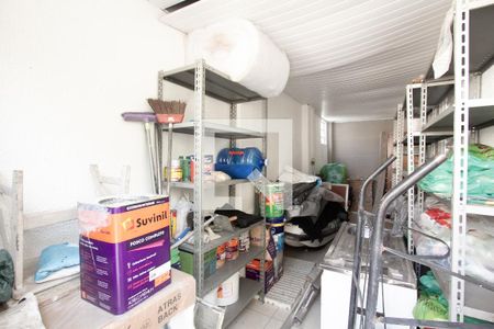 Casa à venda com 160m², 6 quartos e 5 vagas Casa à venda com 160m², 6 quartos e 5 vagasQuarto 3