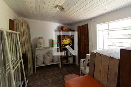 Casa à venda com 160m², 6 quartos e 5 vagas Casa à venda com 160m², 6 quartos e 5 vagasQuarto 5