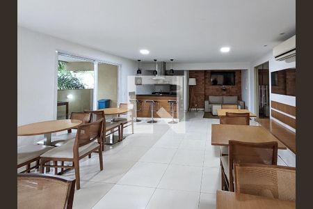 Apartamento para alugar com 70m², 2 quartos e 1 vagaÁrea comum