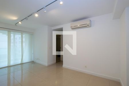 Sala de apartamento à venda com 2 quartos, 70m² em Tijuca, Rio de Janeiro