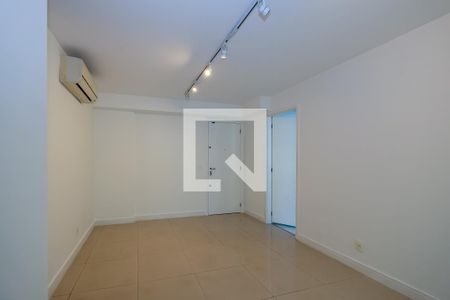 Sala de apartamento à venda com 2 quartos, 70m² em Tijuca, Rio de Janeiro