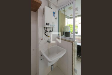 Apartamento para alugar com 70m², 2 quartos e 1 vagaÁrea de Serviço