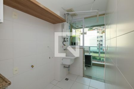 Apartamento para alugar com 70m², 2 quartos e 1 vagaÁrea de Serviço