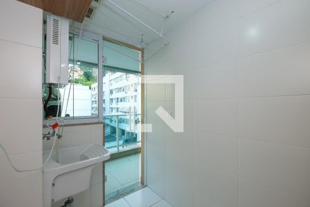 Apartamento para alugar com 70m², 2 quartos e 1 vagaÁrea de Serviço