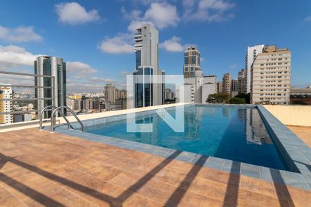 Studio à venda com 24m², 1 quarto e sem vaga Studio à venda com 24m², 1 quarto e sem vagaÁrea comum - Piscina