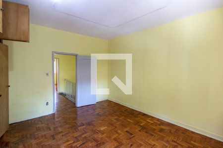 Casa à venda com 180m², 3 quartos e 4 vagas Casa à venda com 180m², 3 quartos e 4 vagasQuarto 3