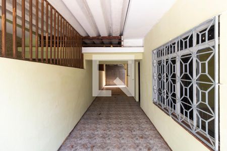 Casa à venda com 180m², 3 quartos e 4 vagas Casa à venda com 180m², 3 quartos e 4 vagasÁrea Externa