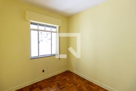 Casa à venda com 180m², 3 quartos e 4 vagas Casa à venda com 180m², 3 quartos e 4 vagasQuarto 2