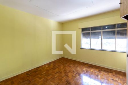 Casa à venda com 180m², 3 quartos e 4 vagas Casa à venda com 180m², 3 quartos e 4 vagasQuarto 3