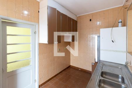 Casa à venda com 180m², 3 quartos e 4 vagas Casa à venda com 180m², 3 quartos e 4 vagasCozinha